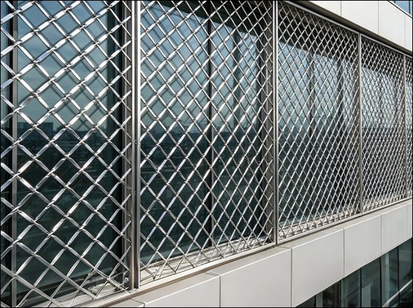 Crimped Wire Mesh Building Facades